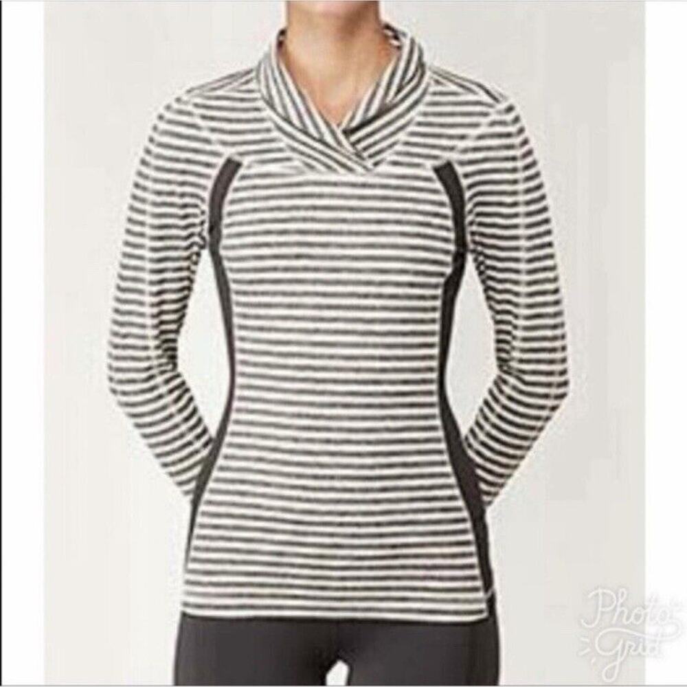 Lululemon Run Trail Tech Grey White Striped Long Sleeve Top Womens 12